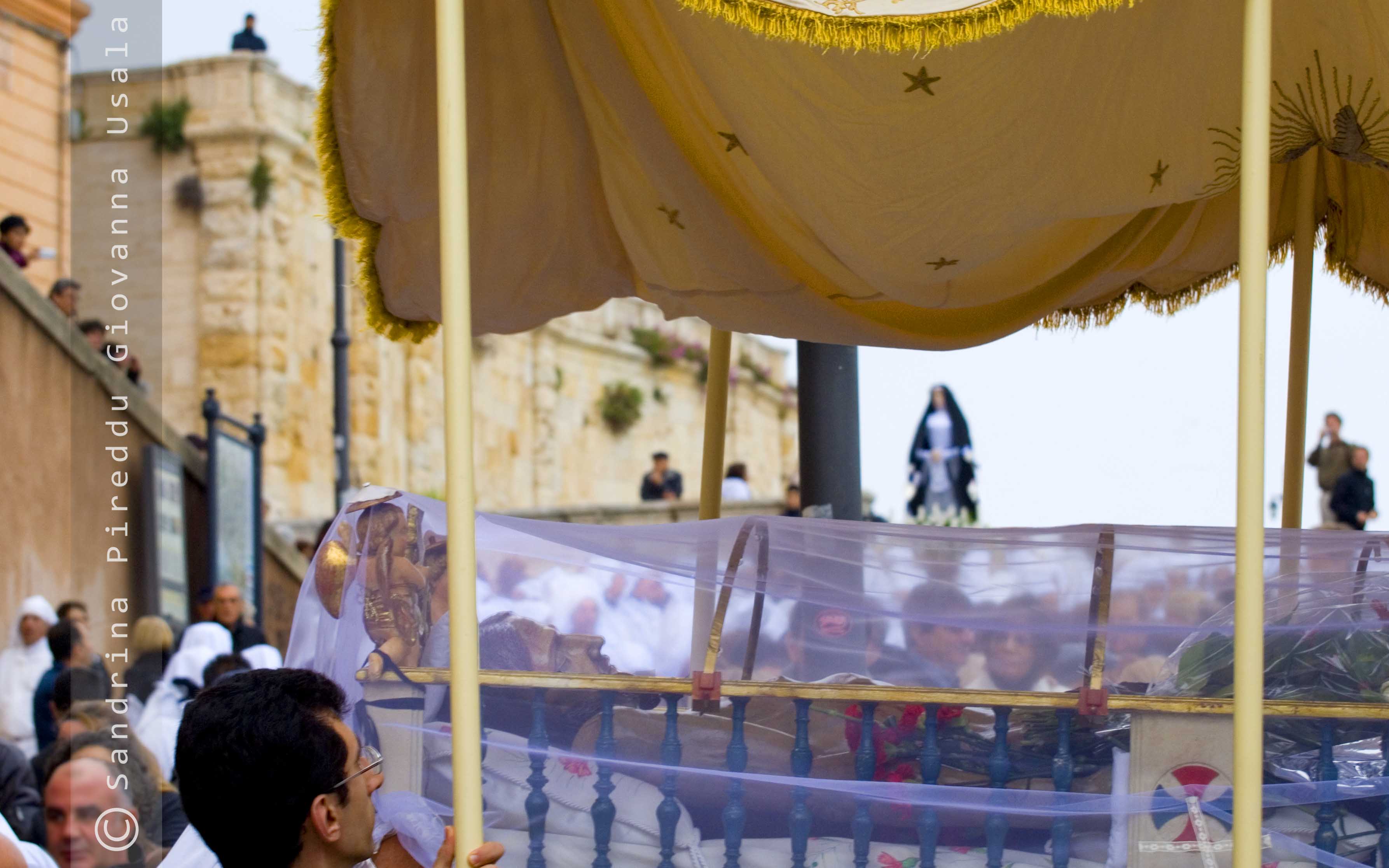 Processione del Cristo morto - Arciconfraternita della Solitudine - Quartiere Villanova Cagliari