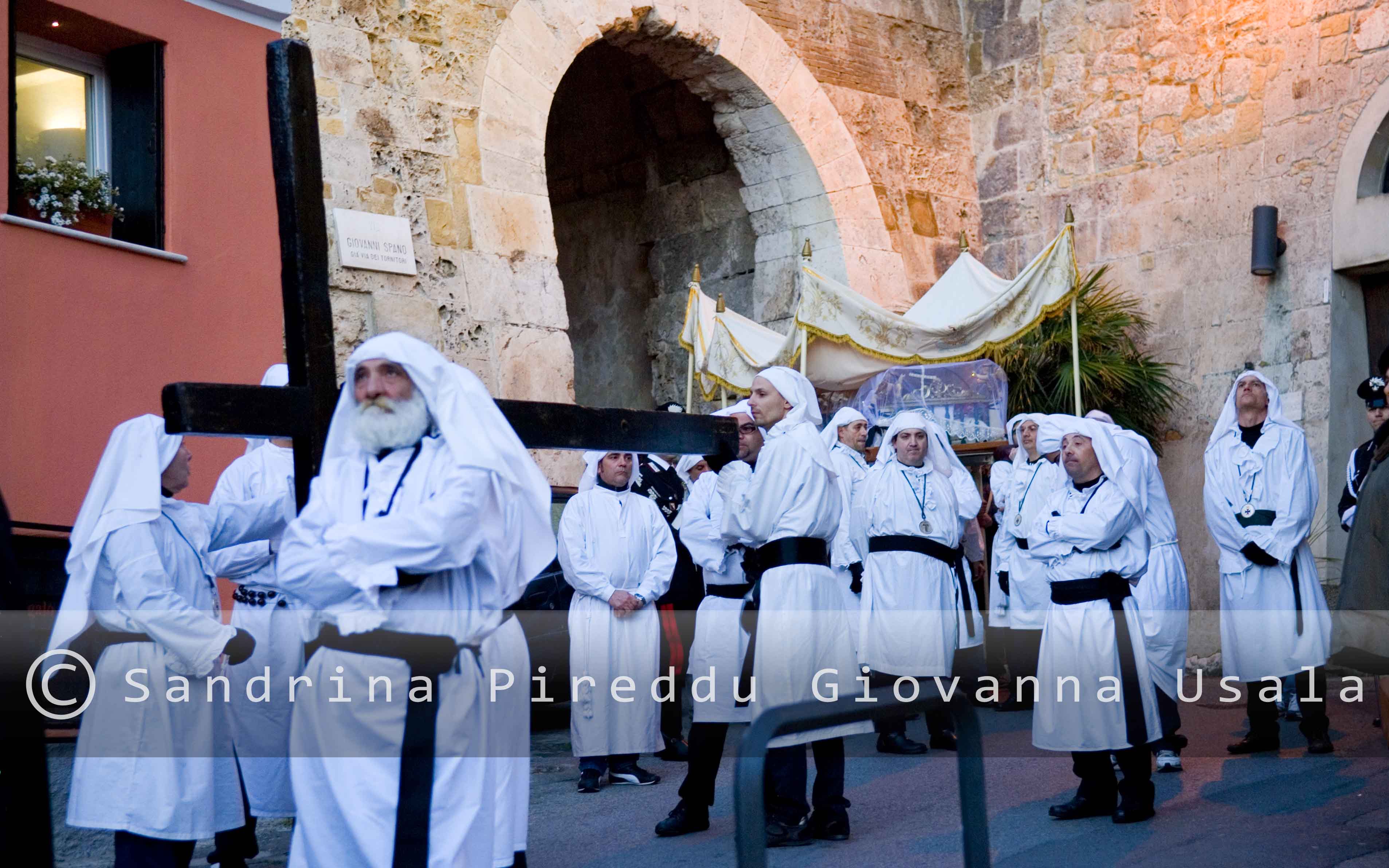 Processione del Cristo morto - Arciconfraternita della Solitudine - Quartiere Villanova Cagliari