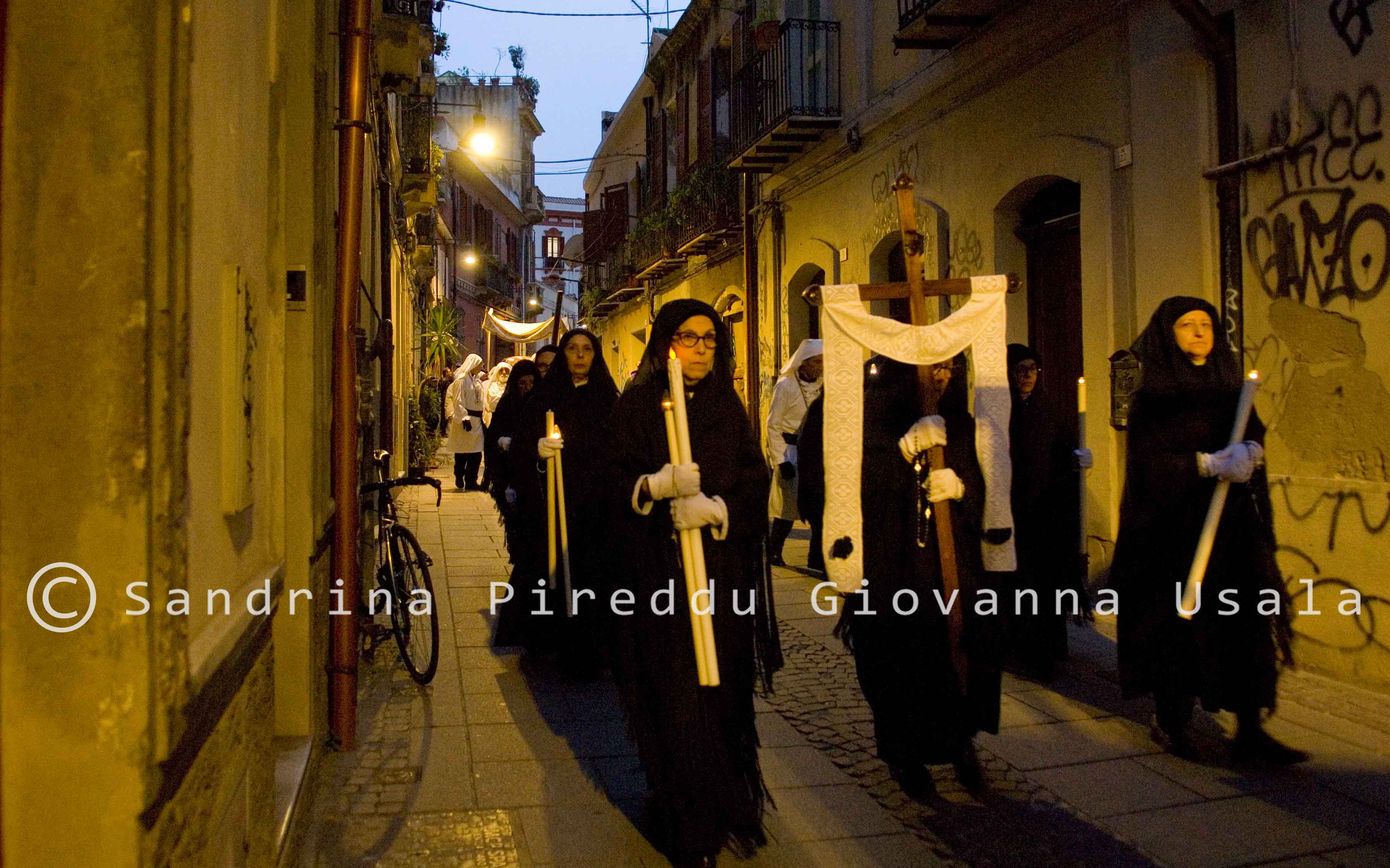 Processione del Cristo morto - Arciconfraternita della Solitudine - Quartiere Villanova Cagliari